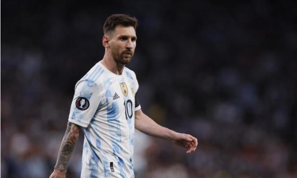 吴柳芳,前体操冠军,北京艺术写真发布,网友:古装剧女主气质